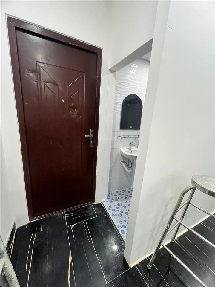Mặt bằng căn góc hai mặt tiền âu cơ giá 20 tr/tháng  vị trí vàng đường âu cơ sầm uất