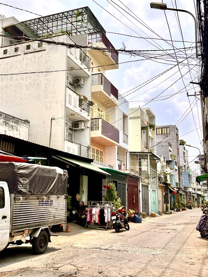 Nhà phan anh gần tô hiệu, đầm sen q11  3 tầng 4 x 16.5m chỉ 6t hơn