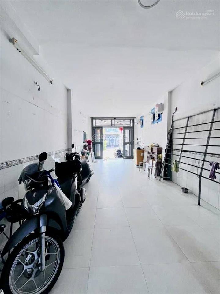 Mặt tiền kd 413 lê văn quới  2 tầng gần 100m2  chốt 9.15t không tl