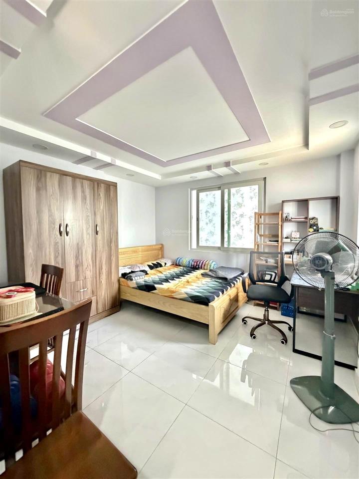 Nhà đẹp 5 tầng full ban công không lộ giới hẻm xe hơi gần 413 lê văn quới chỉ 5.45t
