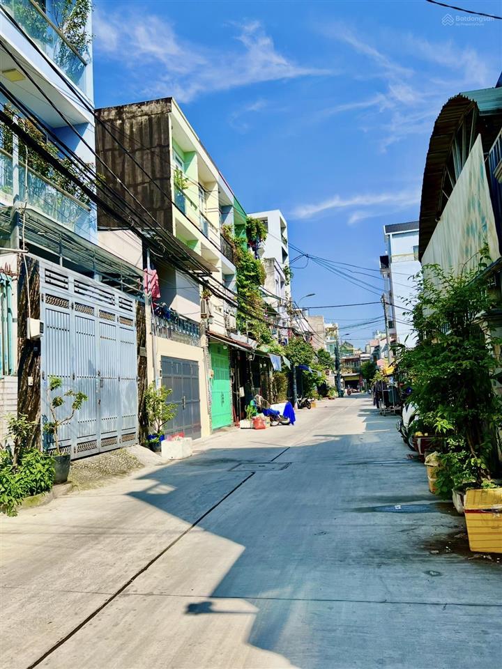 Nhà đẹp 5 tầng full ban công không lộ giới hẻm xe hơi gần 413 lê văn quới chỉ 5.45t