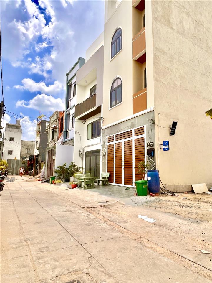 Đất trống  4 x 27m bình hưng hoà a chỉ 4t hơn