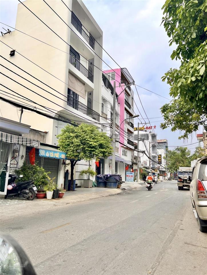 Chốt 7,x tỷ  mặt tiền 12m có lề đường số lê văn quới  75m²  ngang 5m bề thế  kiếm đâu ra.