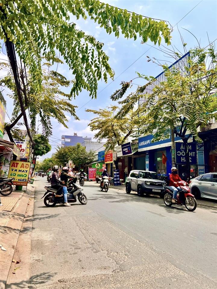 Ngay ngã tư chợ gò xoài  4 x 15m  nhà đẹp  chỉ 5.05t