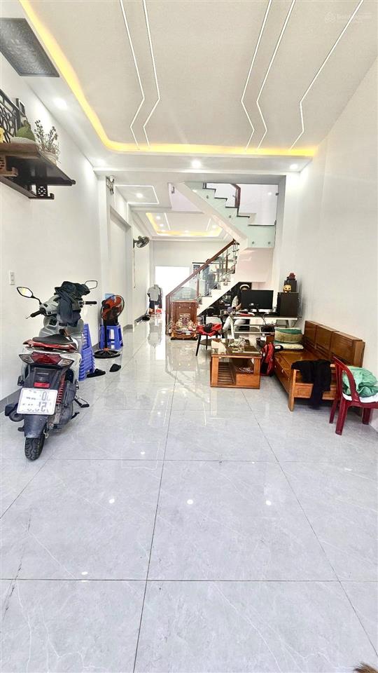Ngay ngã tư chợ gò xoài  4 x 15m  nhà đẹp  chỉ 5.05t