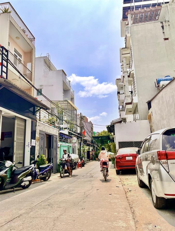 Gấp bán tổng giảm 1.3 tỷ  chỉ 7tỷ còn bớt  nhà 4 tầng 4 x 25m  gần gò xoài