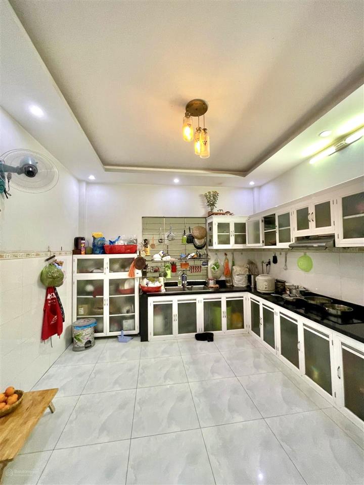Gấp bán tổng giảm 1.3 tỷ  chỉ 7tỷ còn bớt  nhà 4 tầng 4 x 25m  gần gò xoài