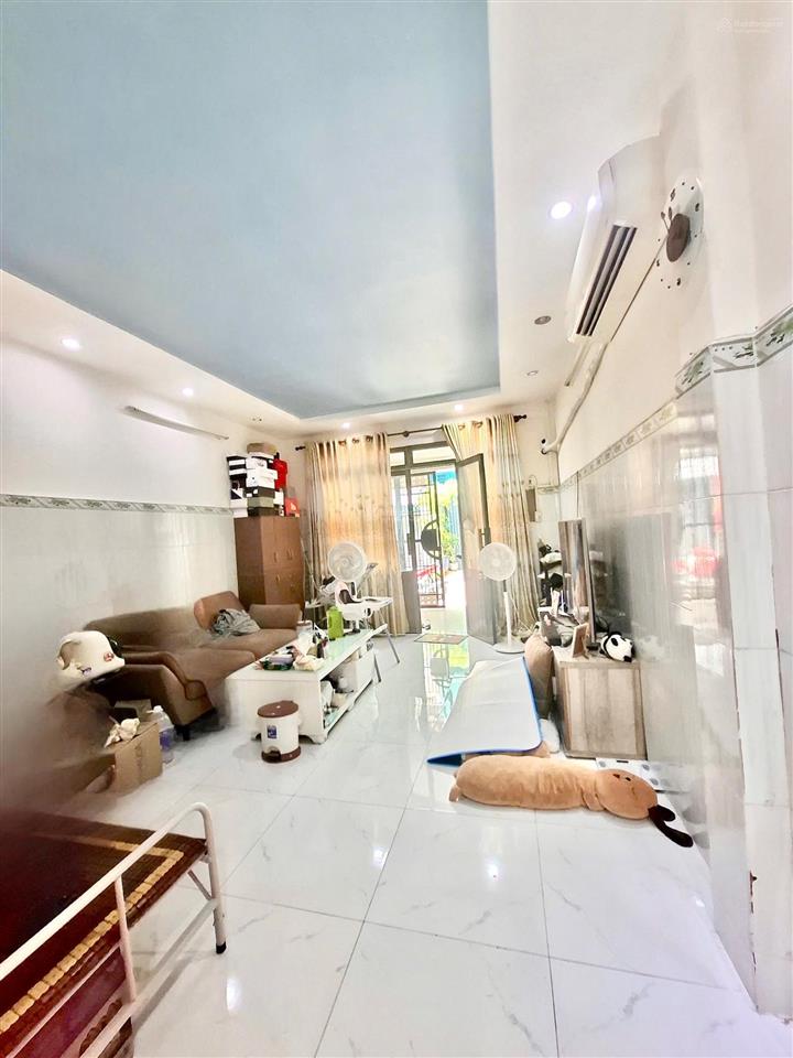 Nhà tân phú  ngay phố tô hiệu  57m2  chỉ 6.4 tỷ