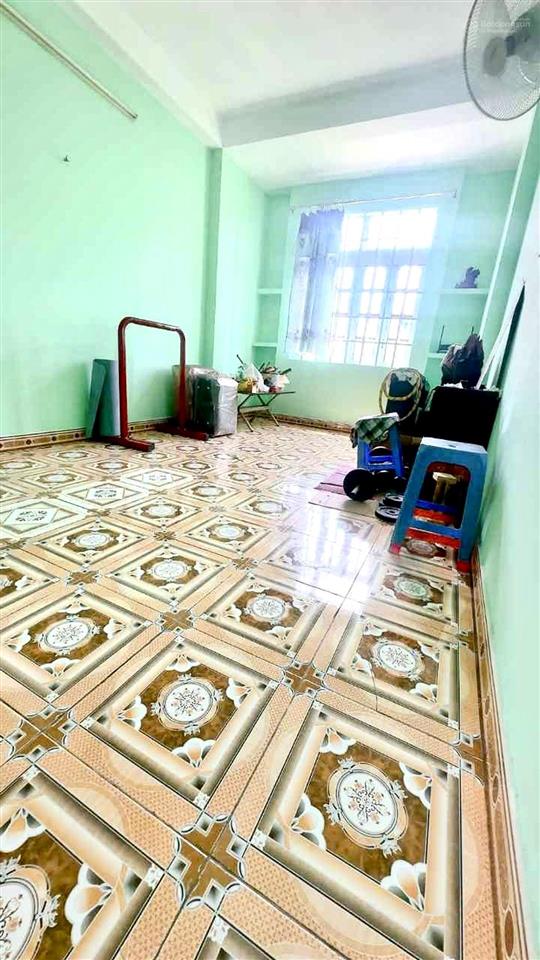 Nhà mặt tiền đường hoà bình  4 tầng  vỉa hè 5m  gấp  chỉ 8 tỷ hơn