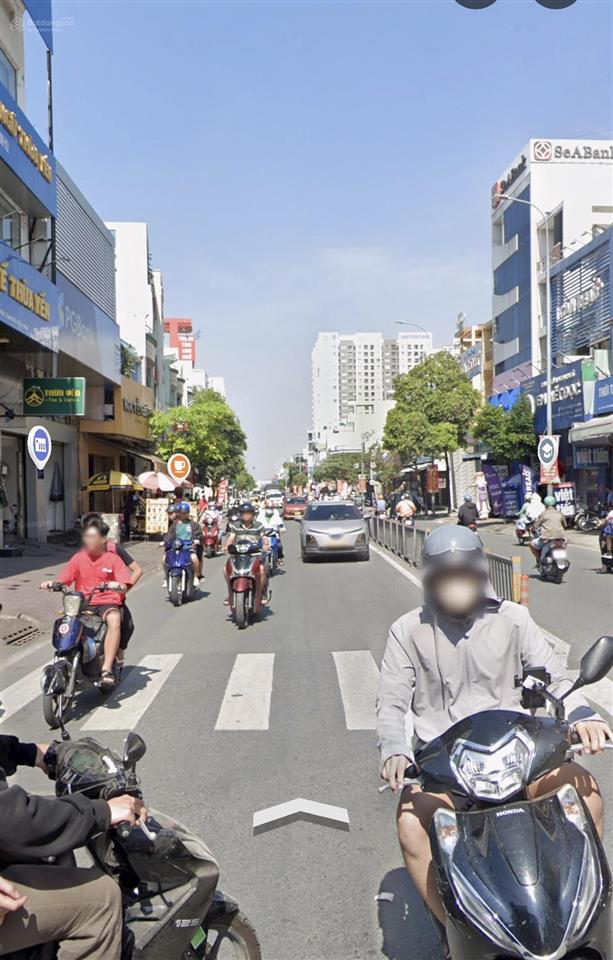 Nhà mặt tiền đường hoà bình  4 tầng  vỉa hè 5m  gấp  chỉ 8 tỷ hơn