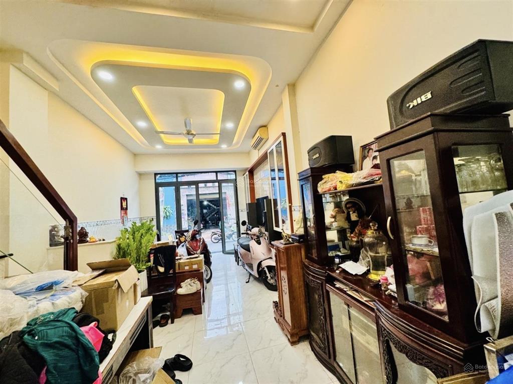 Ngay mặt tiền gò xoài xe hơi tránh 4 tầng xây mới chỉ 5.xxt
