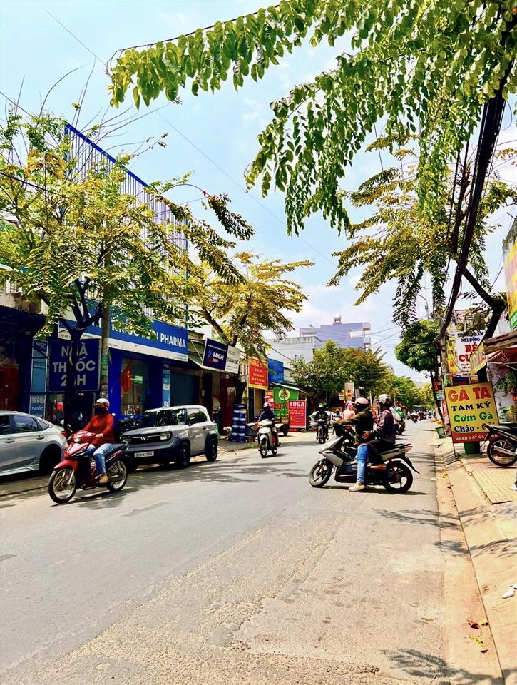 Ngay mặt tiền gò xoài xe hơi tránh 4 tầng xây mới chỉ 5.xxt