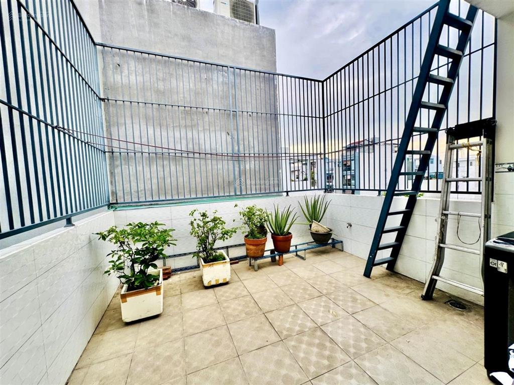 Ngay mặt tiền gò xoài xe hơi tránh 4 tầng xây mới chỉ 5.xxt