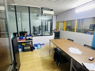 Bình tân  171m2  ngang 8.5 x 20m  xe tải tới nơi  bank định giá gần 10tỷ  gấp bán chỉ 8.5tỷ
