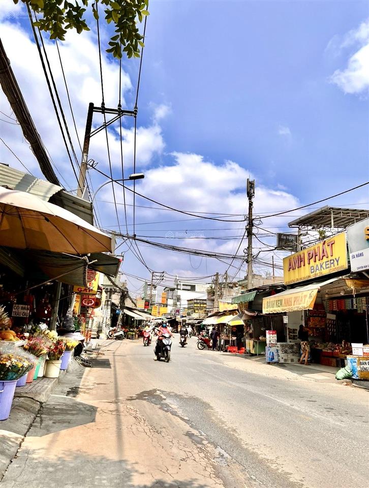 Mặt tiền bình tân  4 tầng 4 x 22.5m  sát chợ, trường học  hơn 7 tỷ.