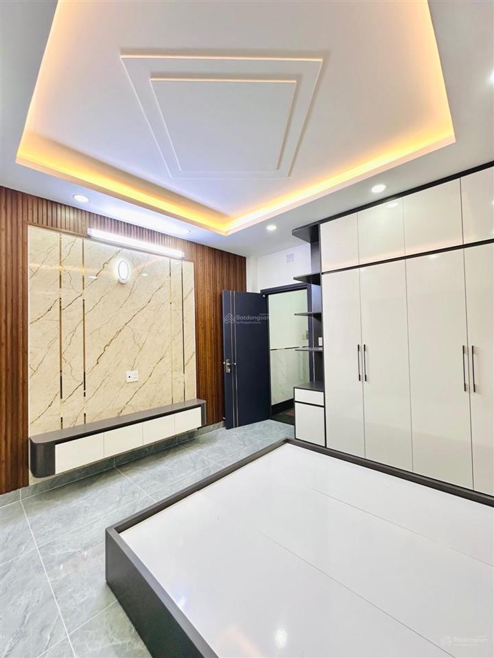 Nhà 5 tầng tân phú gần đầm sen  52m2  full nội thất  chỉ 7t hơn