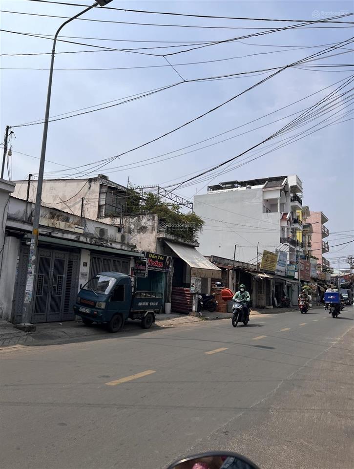 Nhà mặt tiền 4 x 23m  đường 10m có lề ngay phan anh, tô hiệu, hoà bình.