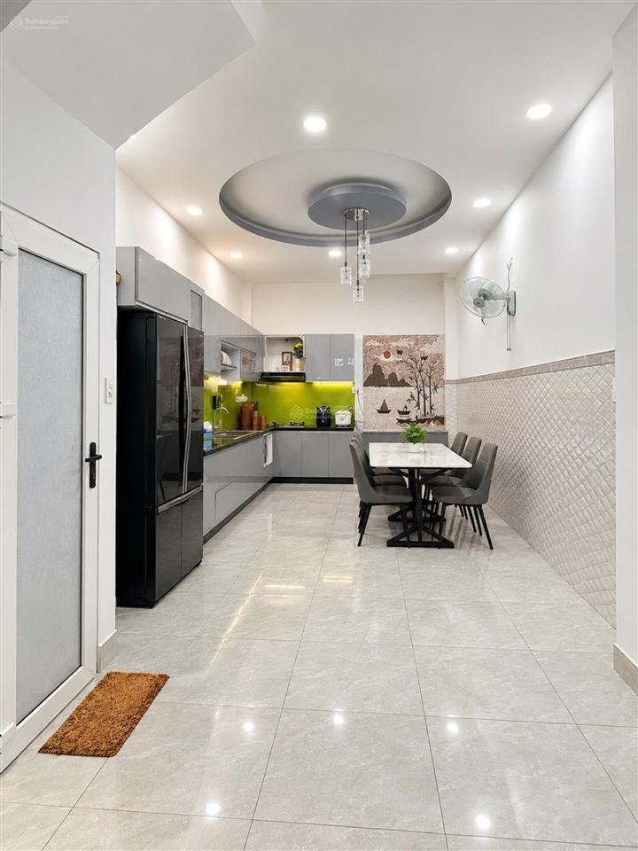 Nhà 4 tầng cạnh đầm sen, gần nút giao cây gõ q6  60m2  hẻm 6m  chỉ 7t hơn.