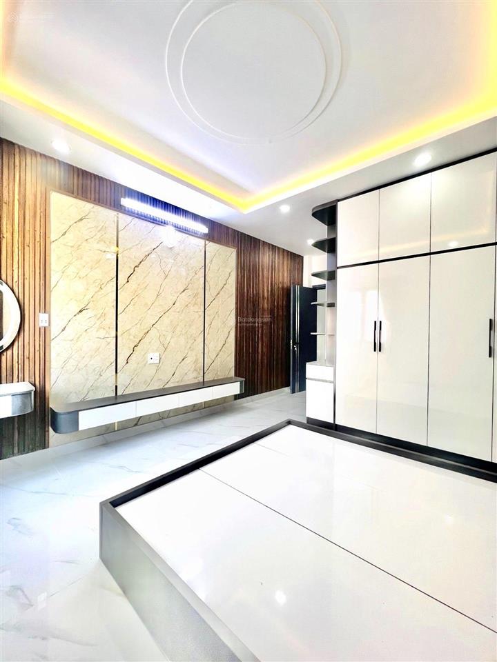 Nhà khu tô hiệu, tân phú  5 tầng 4 x 14m  rẻ hơn bình tân  full nội thất  hơn 7t