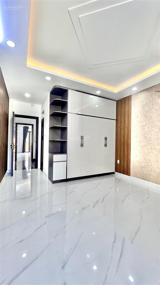 Nhà khu tô hiệu, tân phú  5 tầng 4 x 14m  rẻ hơn bình tân  full nội thất  hơn 7t