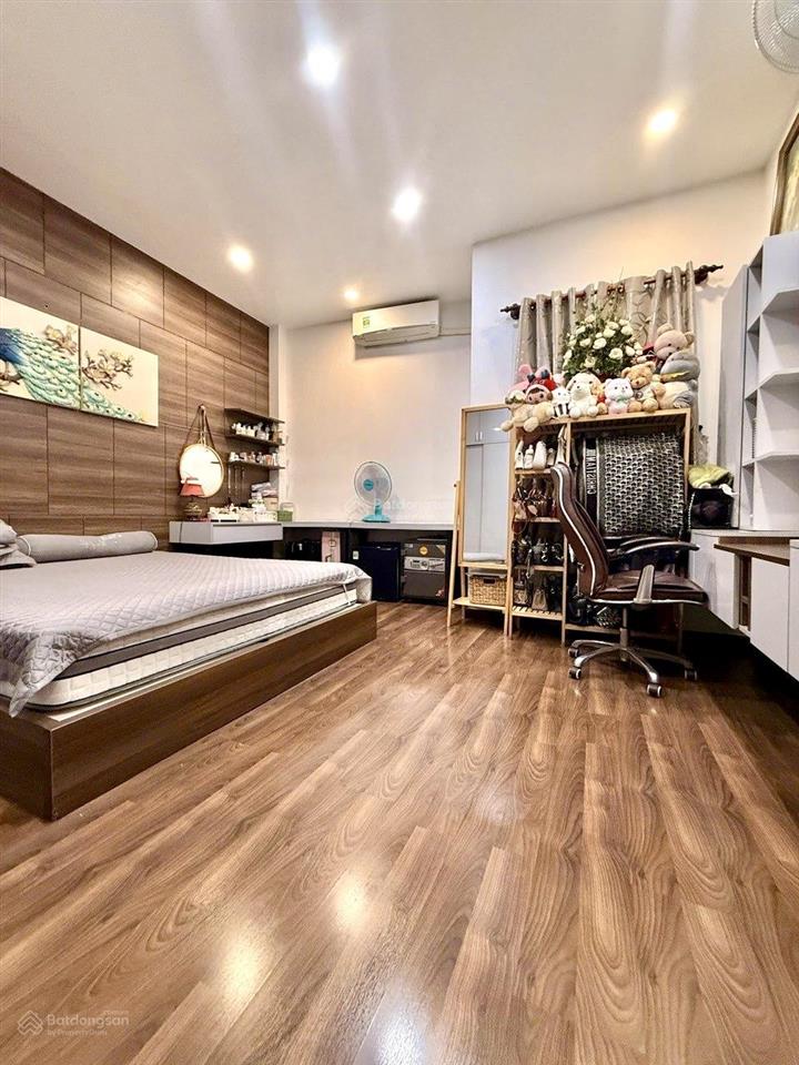 Đường 6m ngay cầu tân kỳ tân quý  3 tầng 75m2  nở hậu  hơn 5 tỷ