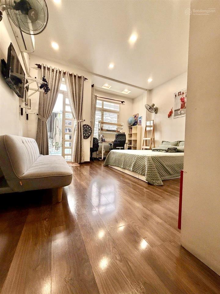 Đường 6m ngay cầu tân kỳ tân quý  3 tầng 75m2  nở hậu  hơn 5 tỷ