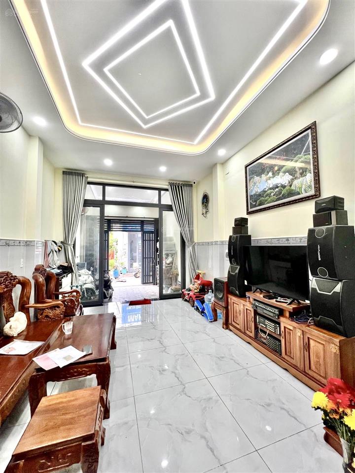 Nhà 4 tầng hương lộ 2  4 x 12m  đường nhựa 7m thông  chỉ 4t5 còn bớt.