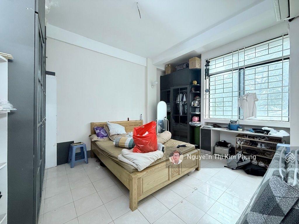 Căn hộ chung cư c1 lý thường kiệt, phường 7, quận 11, 50m2 có thang máy chỉ 2tỷ850, sổ riêng