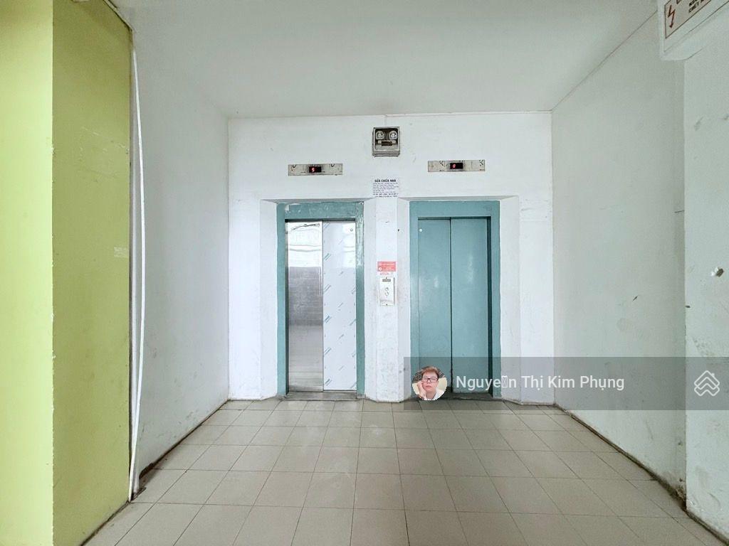 Căn hộ chung cư c1 lý thường kiệt, phường 7, quận 11, 50m2 có thang máy chỉ 2tỷ850, sổ riêng