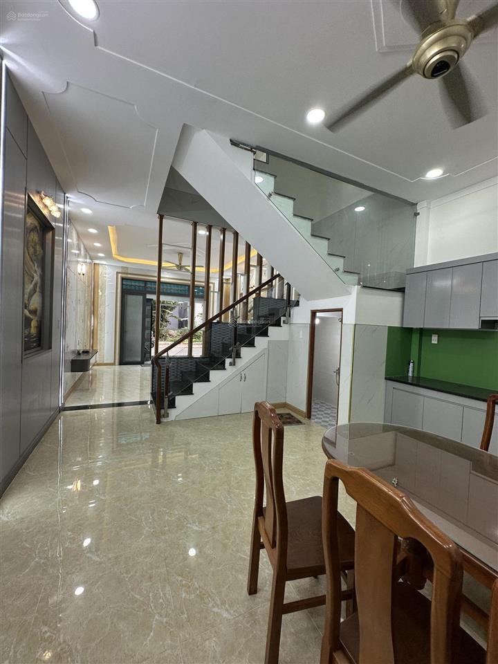 Bán nhà lầu trệt vị trí vừa ở vừa kinh doanh mặt tiền đường nhựa 12m khu dân cư sầm uất