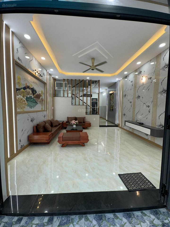 Bán nhà lầu trệt vị trí vừa ở vừa kinh doanh mặt tiền đường nhựa 12m khu dân cư sầm uất