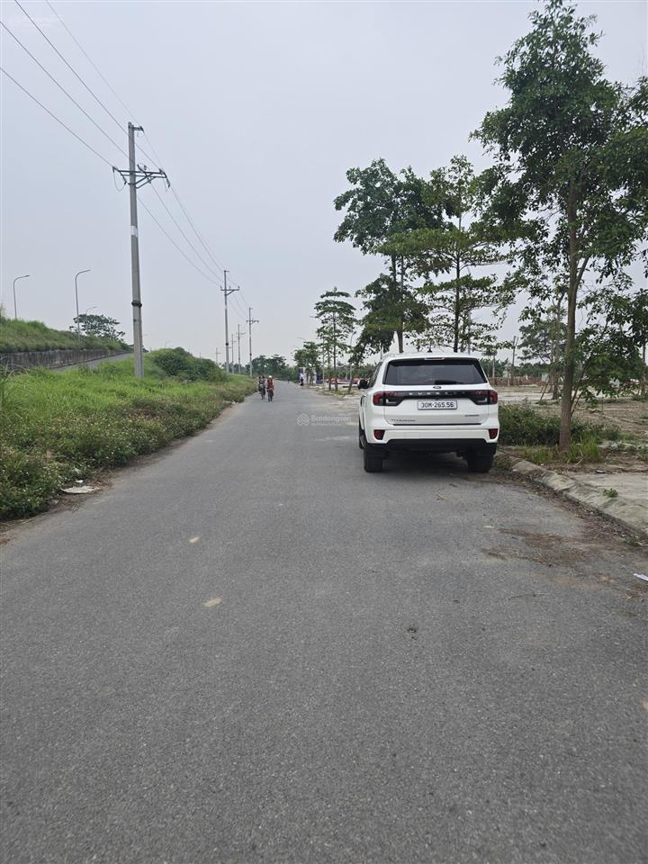 Bán đất lô góc view công viên và hồ tại ỷ lan, gia lâm 96m2, 6,8 tỷ