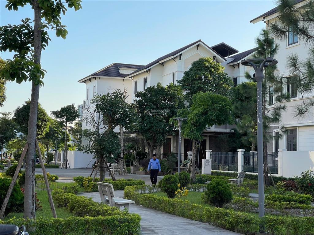 Bán gấp bt 135m2 giá 9 tỷ, cách hồ gươm 12km, sổ hồng lâu dài, cư dân hiện hữu