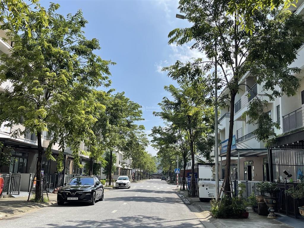 Shophouse 2 mặt tiền chỉ 6,x tỷ tại vsip từ sơn, cách hồ gươm 12km, tiện ích, cư dân đông