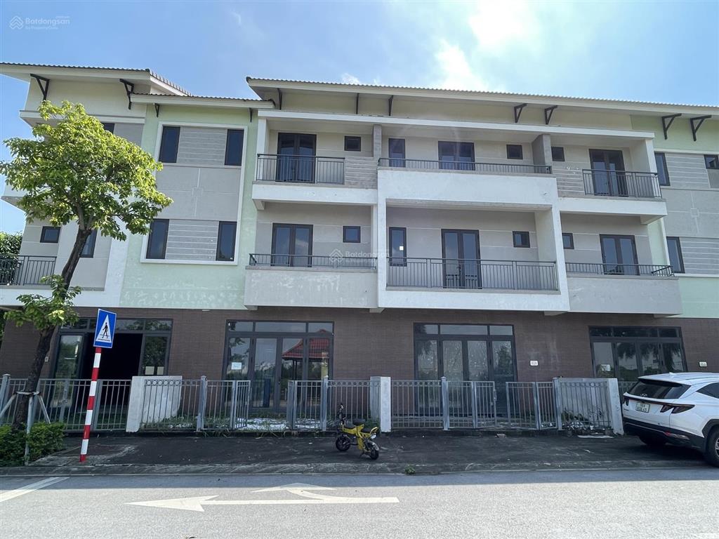 Shophouse 2 mặt tiền chỉ 6,x tỷ tại vsip từ sơn, cách hồ gươm 12km, tiện ích, cư dân đông