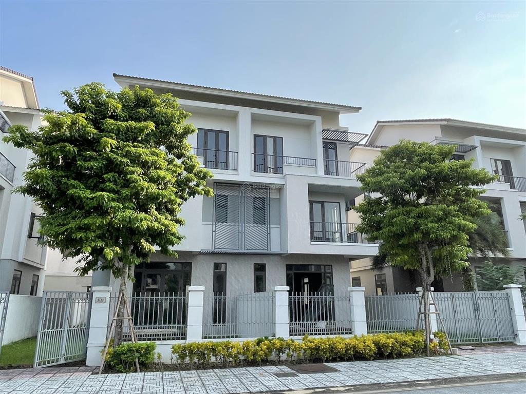 Biệt thự vsip từ sơn hơn 10 tỷ sở hữu ngay 180m2, tiện ích, cư dân văn minh đông đúc