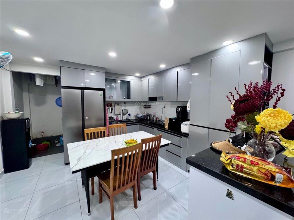 Bán nhà đẹp trần thị hè  2 tầng hẻm xe tải tới nhà 55m chỉ 4.2 tỷ