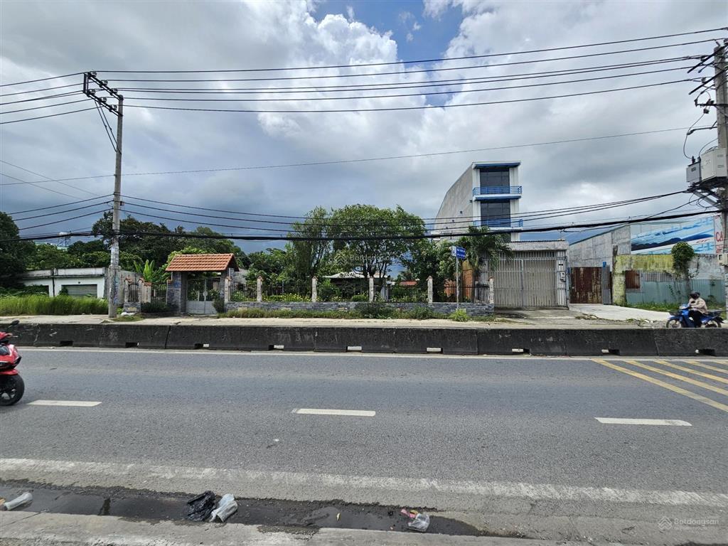 Kho xưởng mặt tiền nguyễn văn bứa bà điểm, hóc môn dòng tiền 50 triệu/tháng 1260m  35 tỷ tl