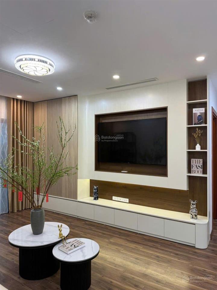 Căn góc đông nam 110m2 goldmark city  3pn full nội thất nhập khẩu  2 lô gia rộng  9.37 tỷ