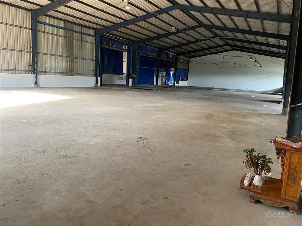 Cho thuê kho đẹp 1,200m2 trở lên, mặt tiền võ văn vân, bình tân