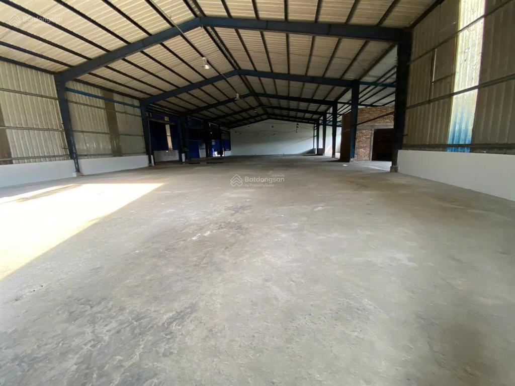 Cho thuê kho đẹp 1,200m2 trở lên, mặt tiền võ văn vân, bình tân