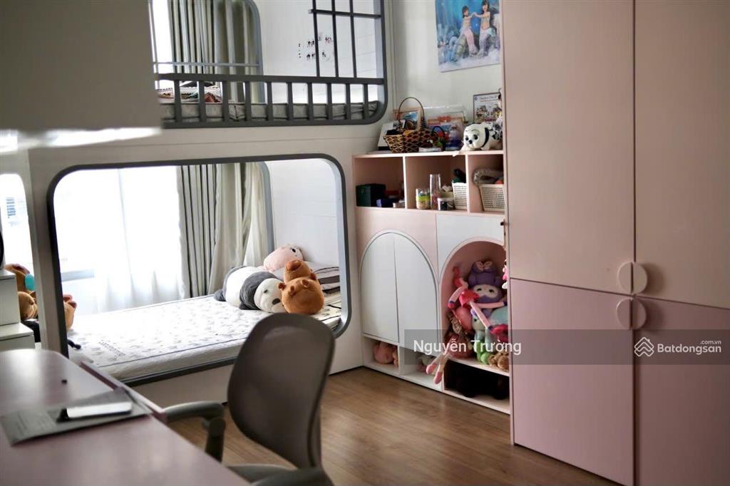 Chính chủ bán căn 01 toà a, 143m2, 3pn 2vs, full đồ, căn góc, chung cư thăng long n01. giá 12.5 tỷ