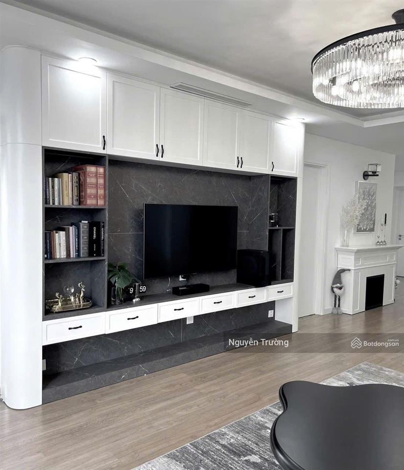 Chính chủ bán căn 01 toà a, 143m2, 3pn 2vs, full đồ, căn góc, chung cư thăng long n01. giá 12.5 tỷ