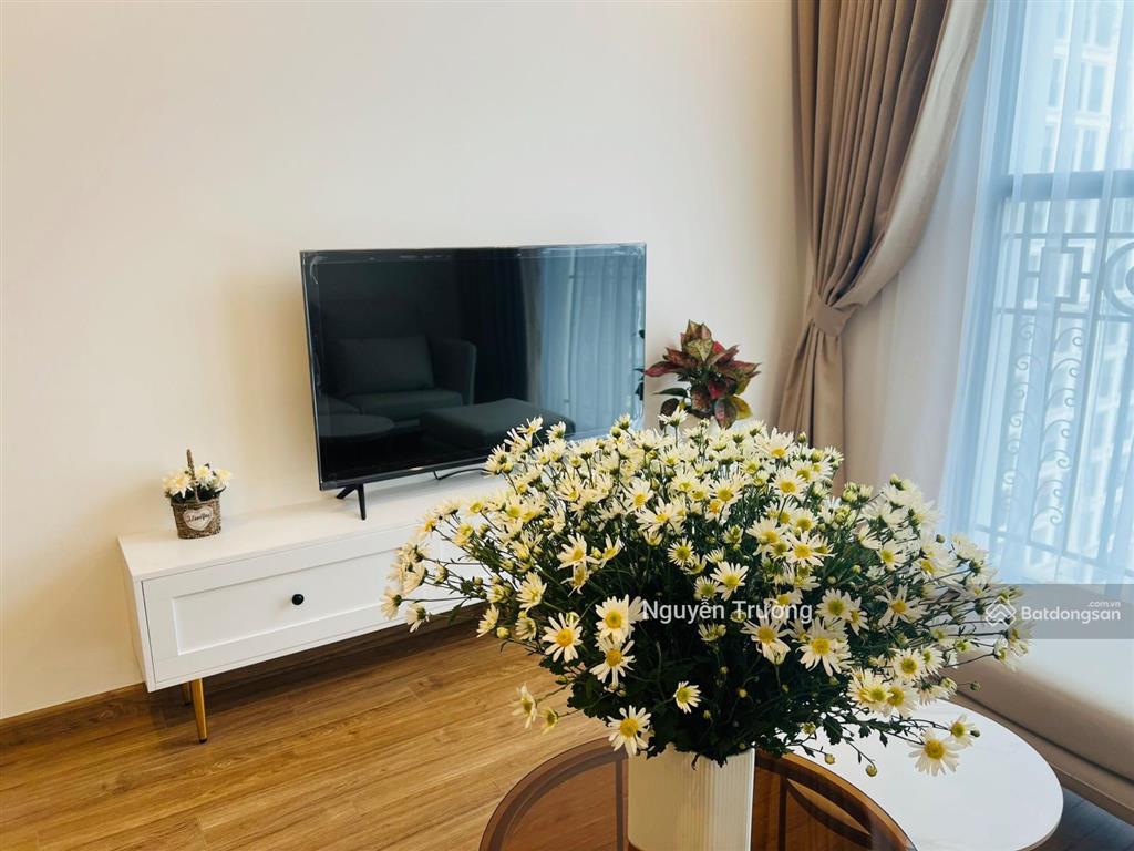 Bán cắt lỗ căn hộ 81m2, cửa tn, ban công đb, full đồ đẹp, chung cư the emerald. giá chỉ 7.3 tỷ