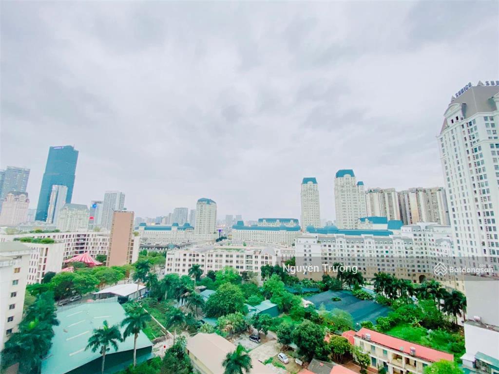 Cần bán căn hộ 96m2, 3pn, cửa tn, ban công đb, chung cư ct8  the emerald, giá chỉ 8.5 tỷ