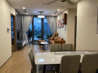 Gia đình mình bán căn hộ 100m2, 3 phòng ngủ, view hồ đẹp, chung cư vinhomes skylake. giá 11.5 tỷ