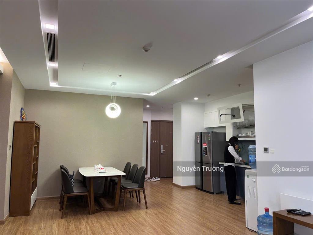 Chính chủ bán căn hộ 106m2, 3pn 2vs, cửa tb, ban công đn. cc vinhomes metropolis. giá 19.8 tỷ