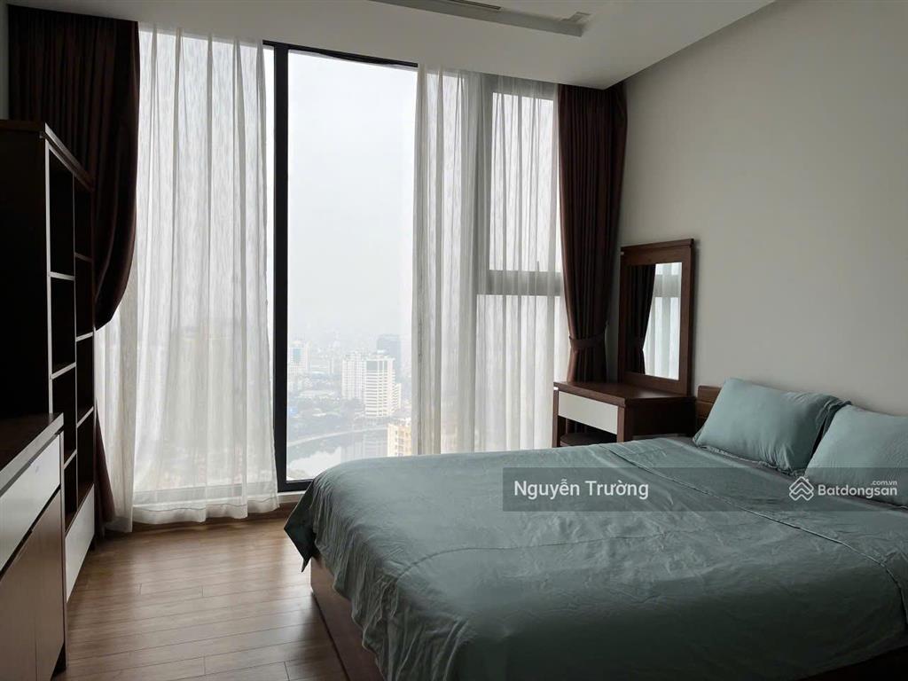 Chính chủ bán căn hộ 106m2, 3pn 2vs, cửa tb, ban công đn. cc vinhomes metropolis. giá 19.8 tỷ