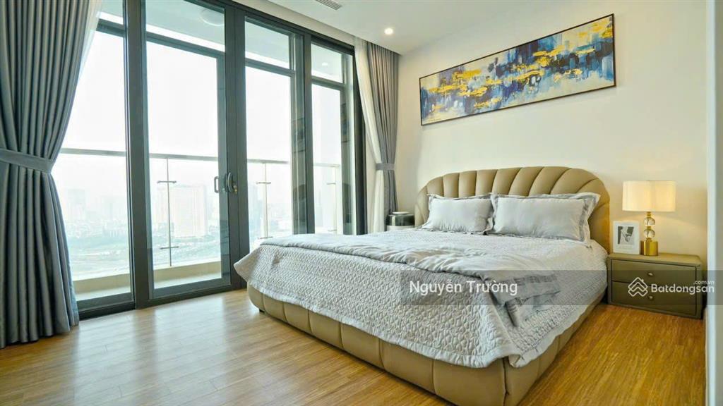 Cần bán căn hộ siêu đẹp! 155m2, 4 phòng ngủ, view hồ đẹp, chung cư vinhomes skylake. giá 19 tỷ