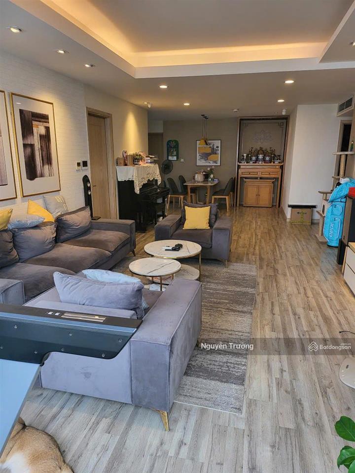 Bán căn hộ 4 phòng ngủ, 162m2, cửa tb, ban công đn, full đồ, chung cư thăng long number one. 13.8tỷ